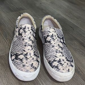 Steve Madden snake skin sneakers